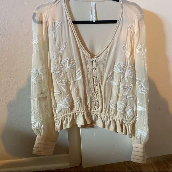 Anthropologie Floral Embroidered button down medium petite - Picture 2 of 9